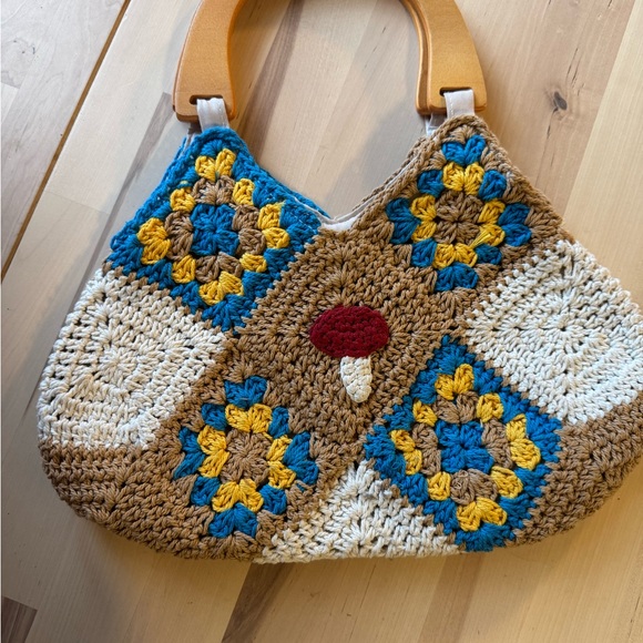 Crochet Purse with Wooden handles - Picture 3 of 5